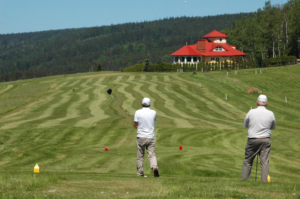 Golf v chaty nebo okolí
