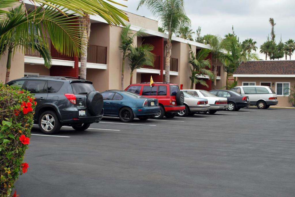 Budget Inn Anaheim near Disneyland Drive photo