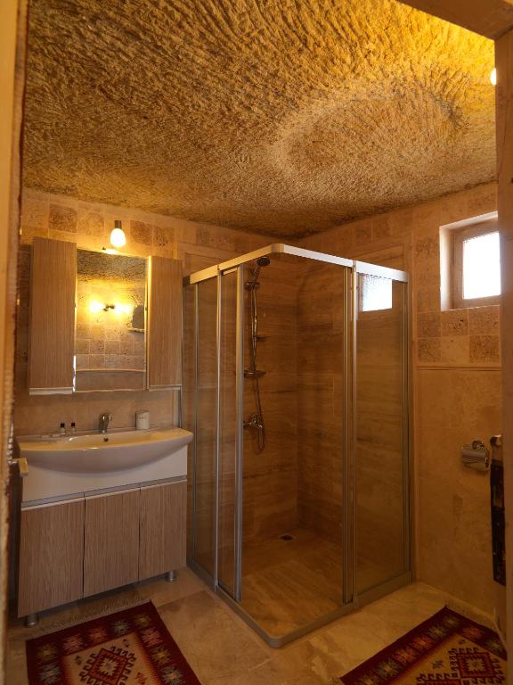 Koupelna v ubytování Arif Cave Hotel