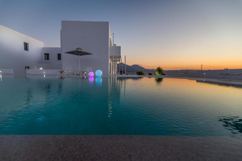 A piscina em ou perto de Olea Bay Hotel