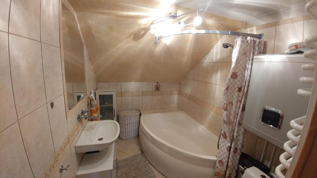 Koupelna v ubytování Apartament Łebcz