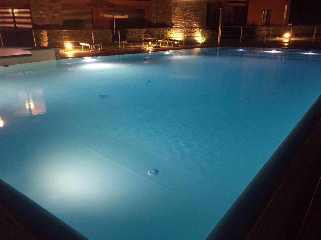 Basen w obiekcie Residence Villa Paradiso lub w pobliżu