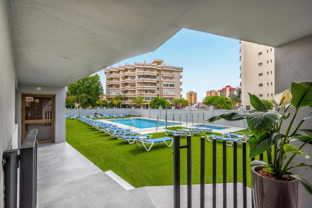 Bazén v ubytování Veramar Aparthotel nebo v jeho okolí