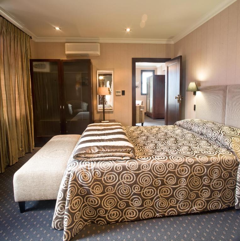 The Crown Hotel - Resim 32