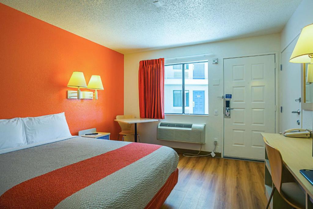 Motel 6-Yuma, AZ - East photo