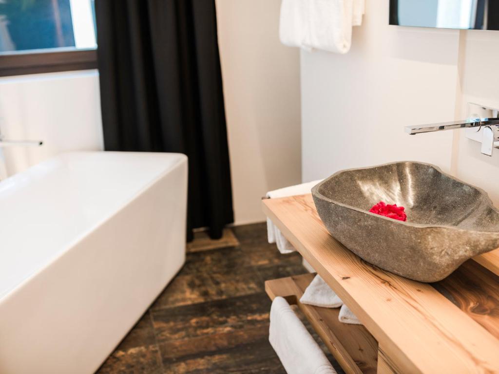 Fotografie z fotogalerie ubytování Garni Hotel Katzenthalerhof v destinaci Lana