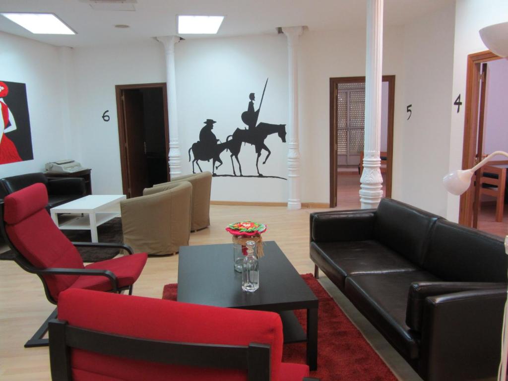 A seating area at Bed Madrid Rooms by Bossh! Hotels