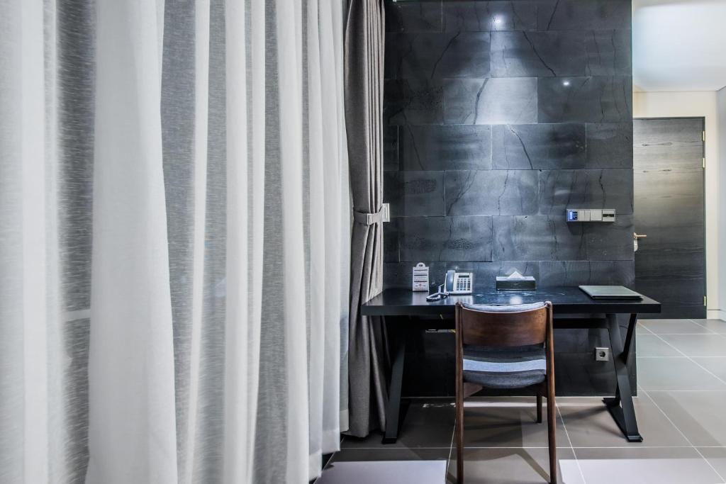 Rivertain Hotel - Chambre Double Deluxe Avec Balcon