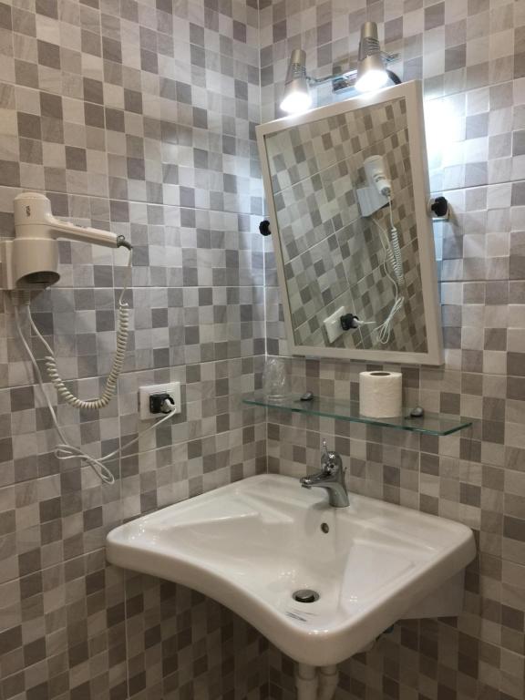 A bathroom at Hotel Orchidea
