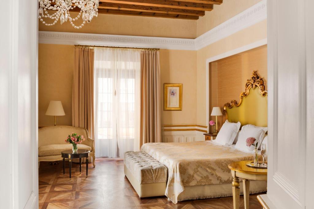 Posezení v ubytování Hotel Casa 1800 Sevilla