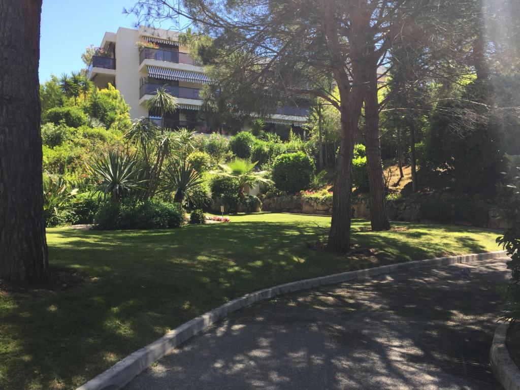 Un Coin de Paradis - Studio Apartment