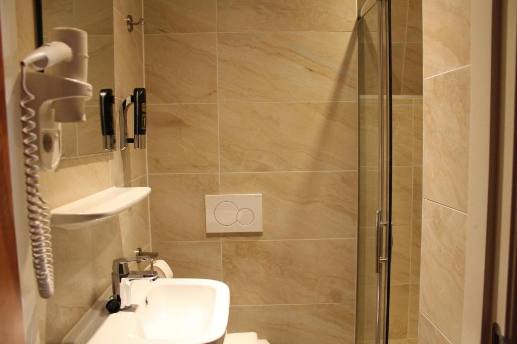 Blossoms City Hotel - Resim 22