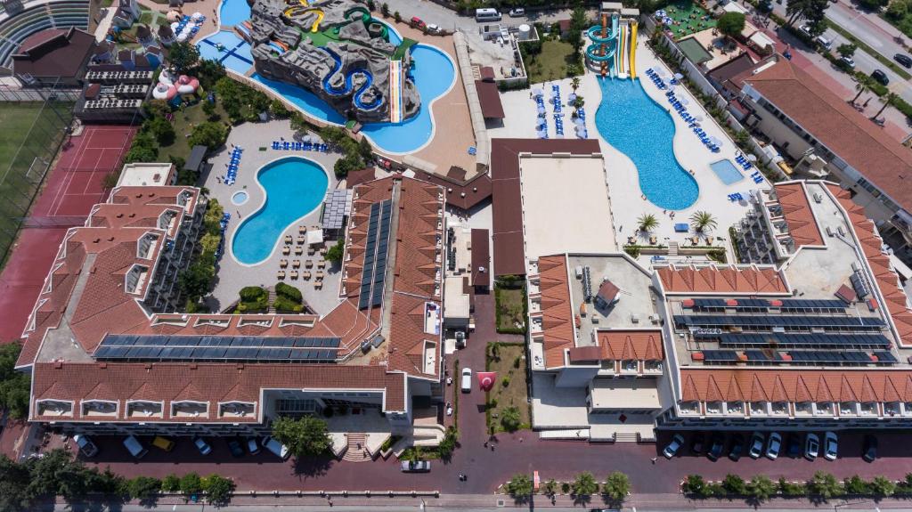 Bazén v ubytování Kemer Dream Hotel nebo v jeho okolí