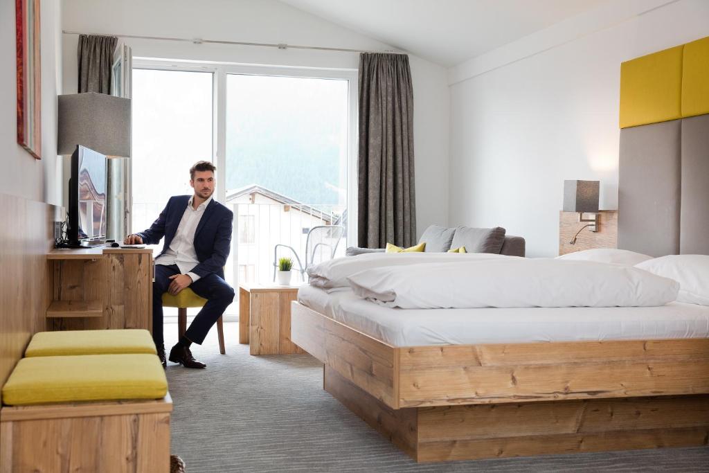 Postel nebo postele na pokoji v ubytování Hotel Zum Mohren