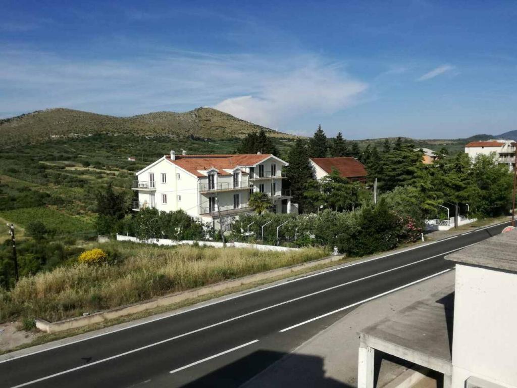 Apartments Mira