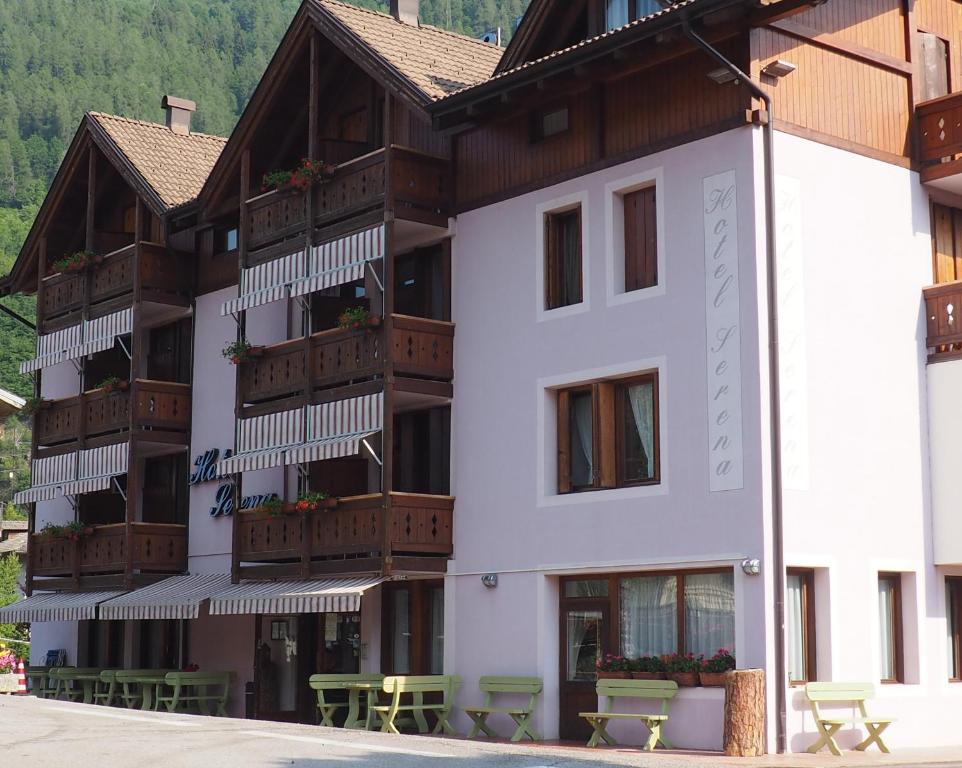 Budova, kde se hotel nachází