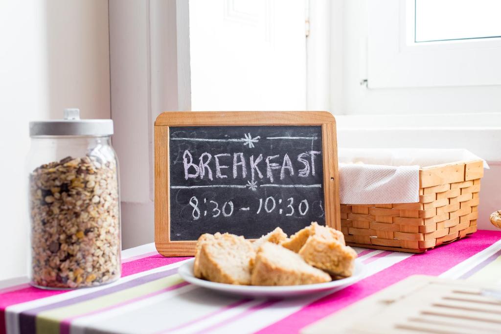 Aveiro Rossio Hostel - 5