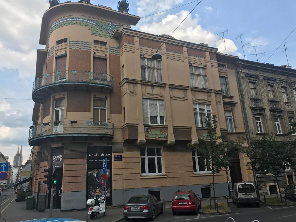 Budova, kde se apartmán nachází