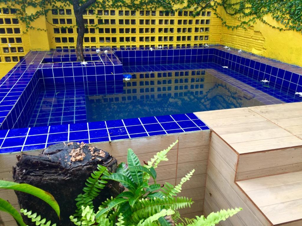  Cosmopolitan Hostel