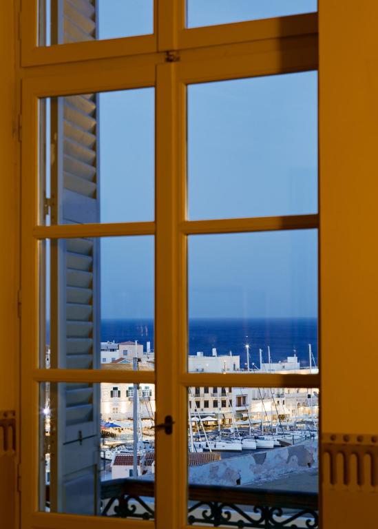 Fotografie z fotogalerie ubytování Guesthouse Lila v destinaci Ermupoli