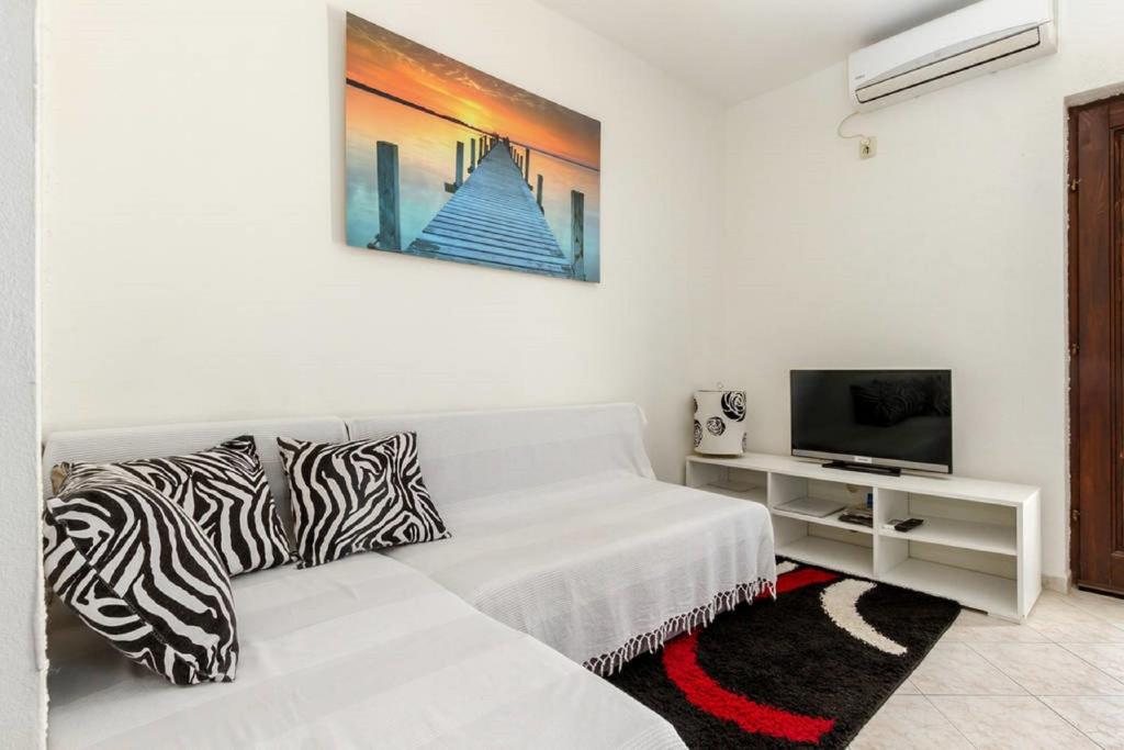 Фотография из галереи Apartments Marasovic - Roko в Сплите