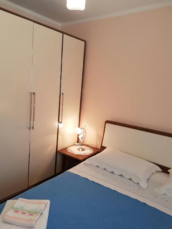 Postel nebo postele na pokoji v ubytování 2B Apartment