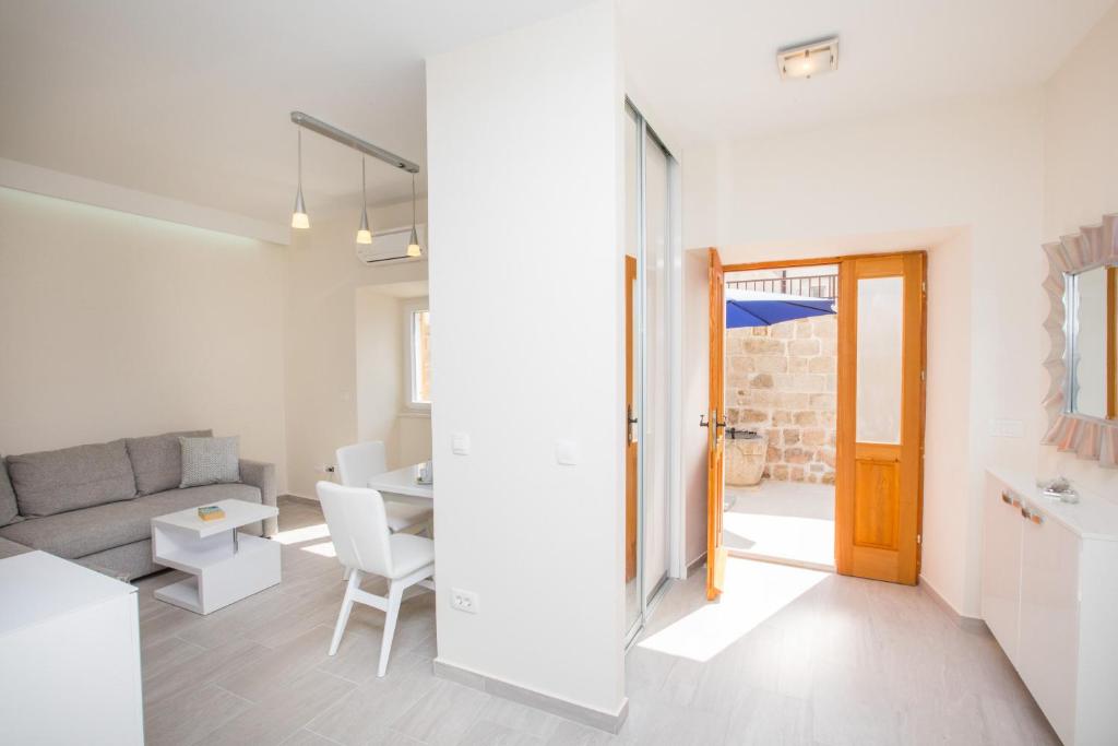 Гостиная зона в Luxury Apartments Luka & Marko