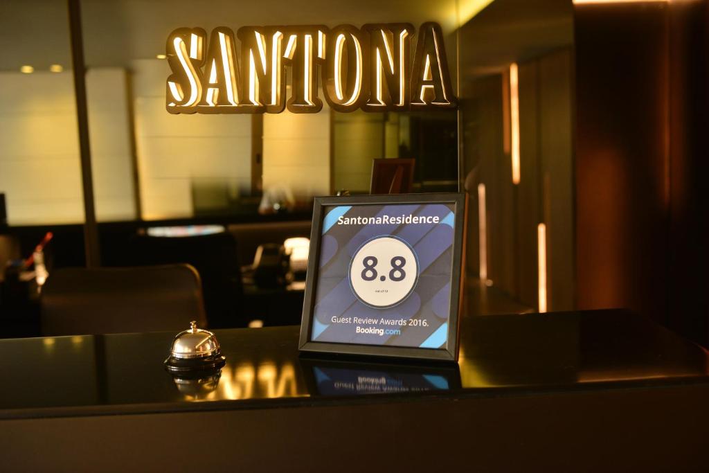Certifikát, hodnocení, plakát nebo jiný dokument vystavený v ubytování Santona Residence