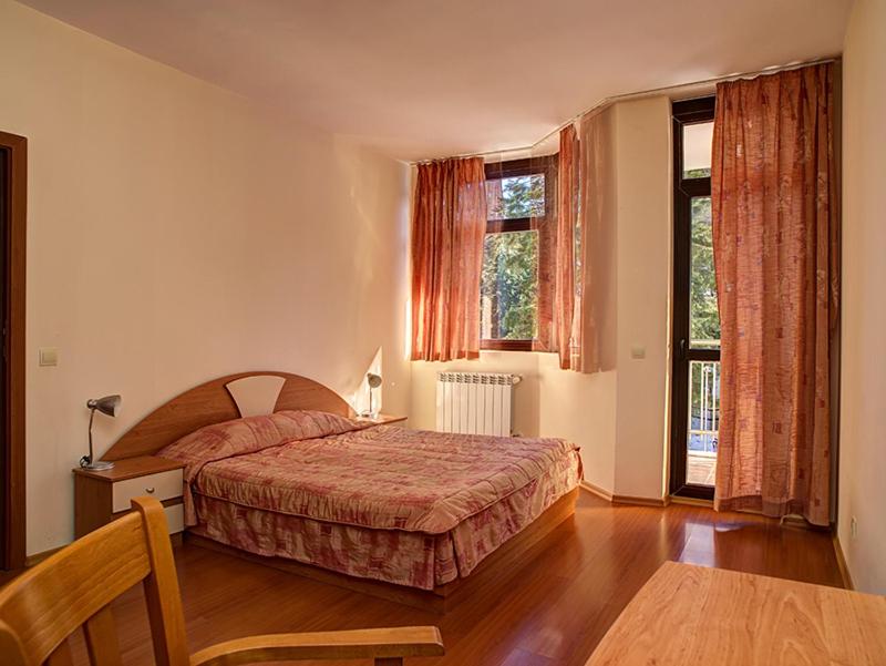 Flora Hotel - Apartments - Apartamento Con Balcón