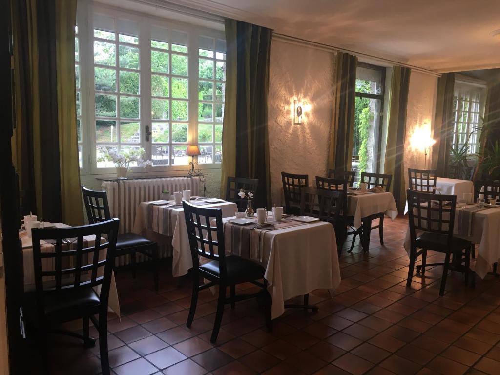 Restaurace v ubytování Logis La Thomasse