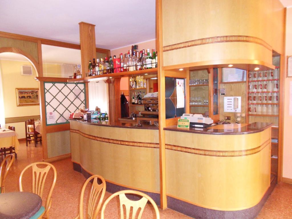 Lounge nebo bar v ubytování Albergo Betulla