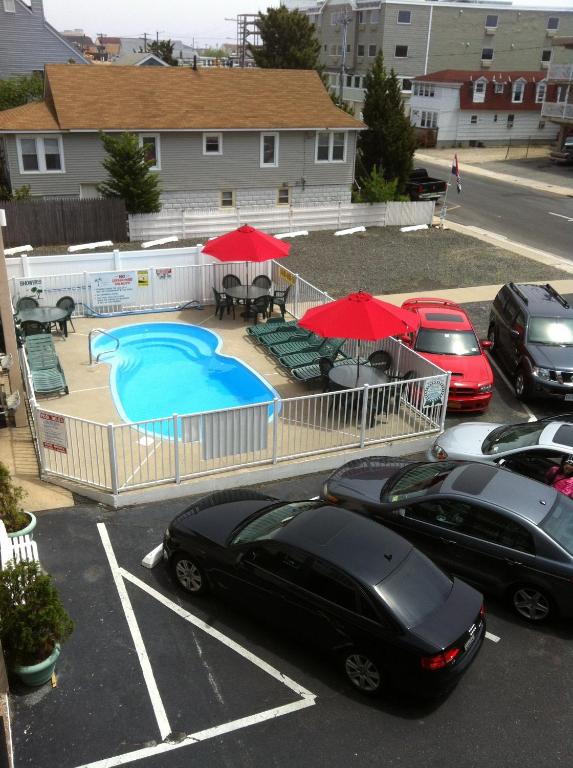 Bazén v ubytování Bay Breeze Motel nebo v jeho okolí