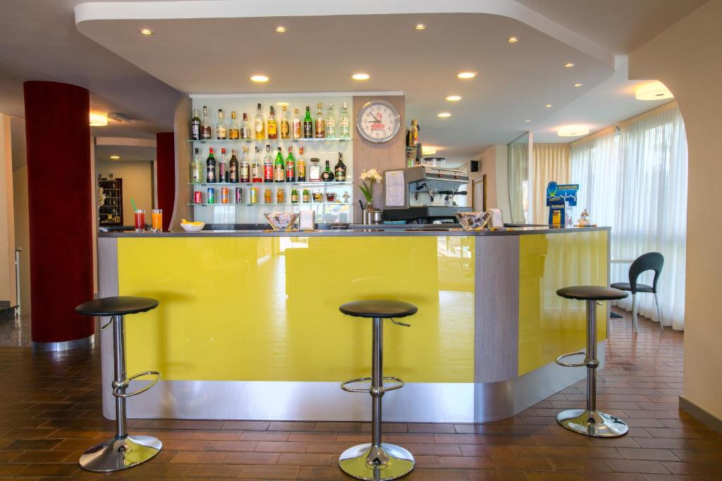 Lounge nebo bar v ubytování Hotel Tilmar