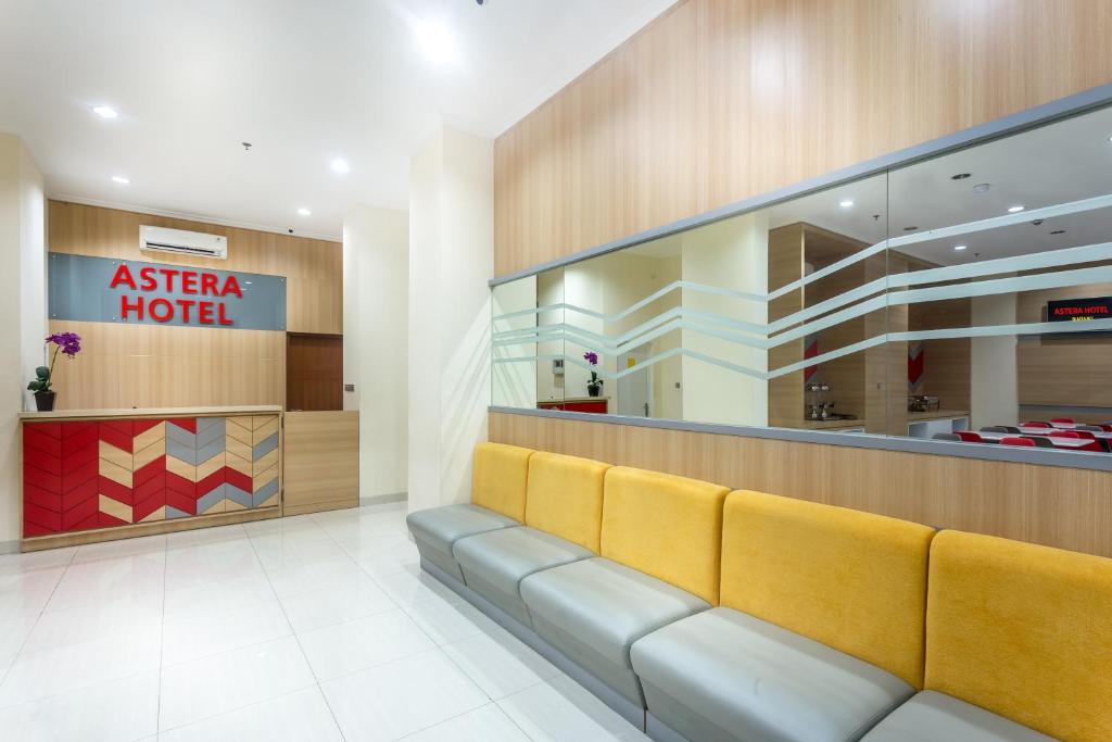 Vstupní hala nebo recepce v ubytování Astera Hotel Bintaro