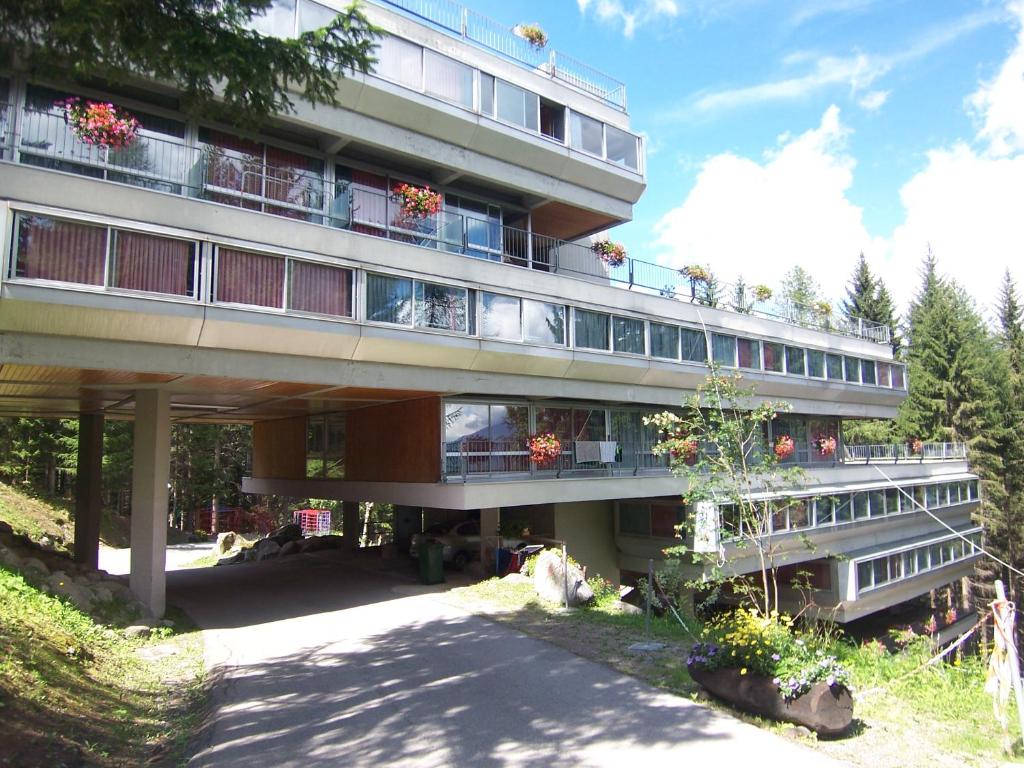 Budova, kde se aparthotel nachází