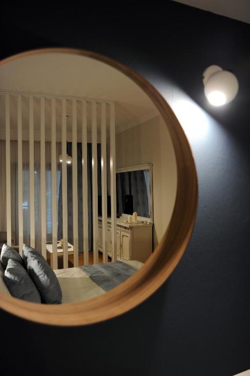 Telewizja i/lub zestaw kina domowego w obiekcie Evangelia Rooms & Αpartments - B