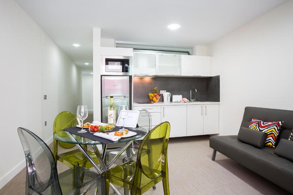 A kitchen or kitchenette at Valentina Beach
