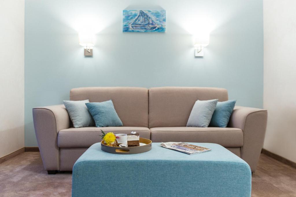 Hotel Hermes Budva - 10