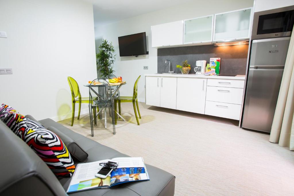 A kitchen or kitchenette at Valentina Beach