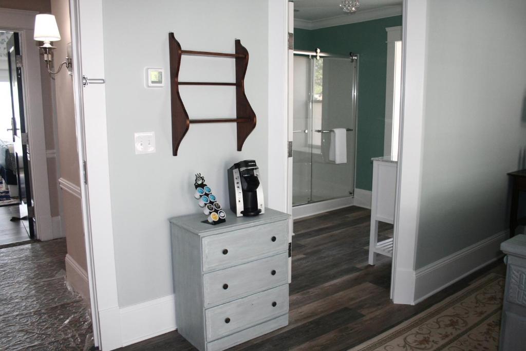 Anchor Inn Boutique Hotel - Suite Junior Avec Balcon (verre De Plage)