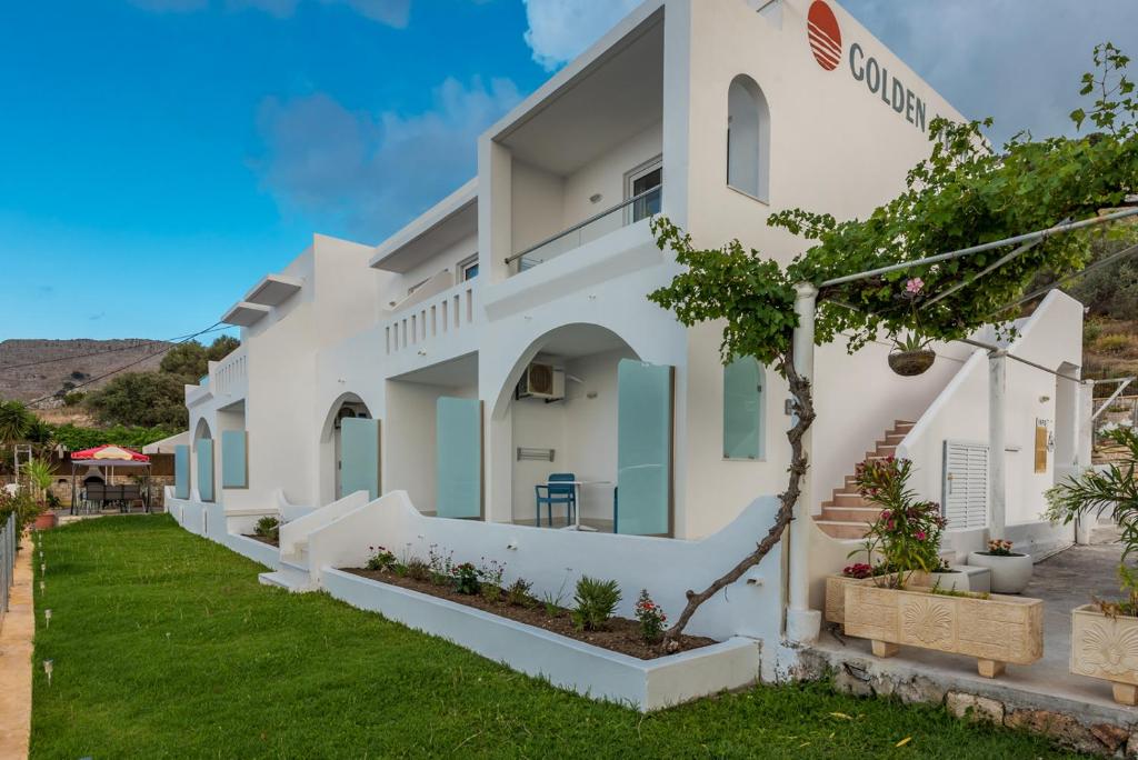 Budova, kde se aparthotel nachází