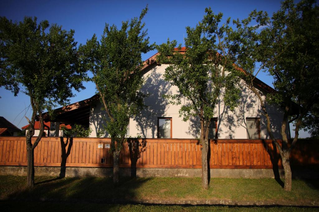 Zahrada ubytování Csaronda Vendegház
