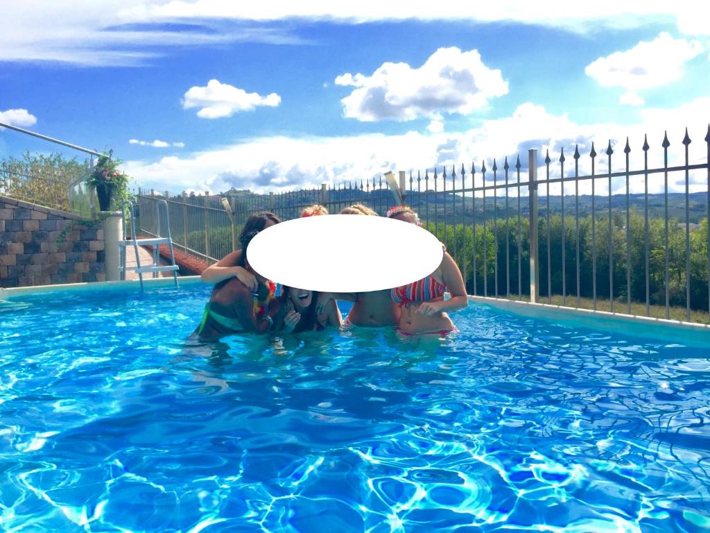Bazén v ubytování Wellness Suite Na' Canuna' nebo v jeho okolí