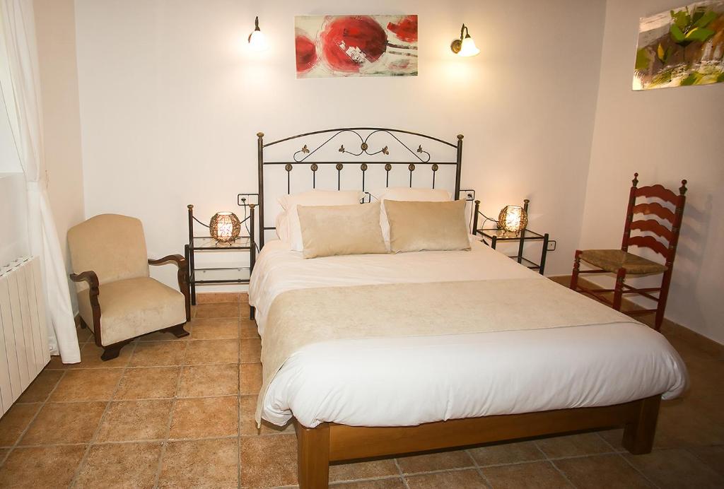 Postel nebo postele na pokoji v ubytování Agroturisme Son Barceló Mas