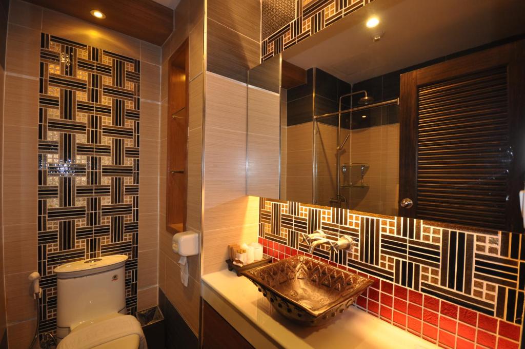 Koupelna v ubytování Chalelarn Hotel Hua Hin