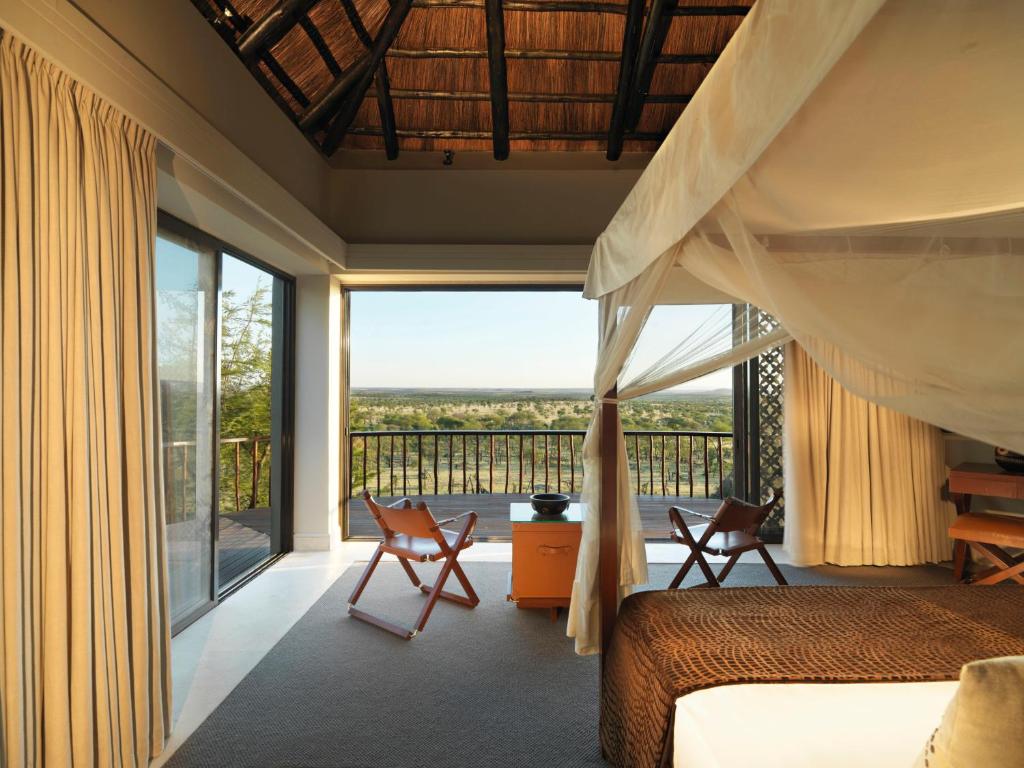 Een balkon of terras bij Four Seasons Safari Lodge Serengeti