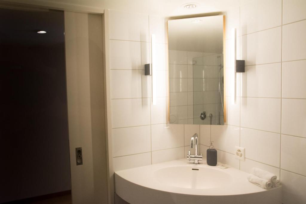 Lake Side Location Bellevue - Resim 21