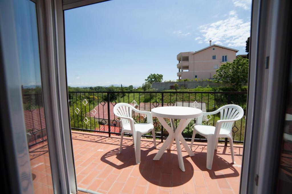 Balkón nebo terasa v ubytování Guest House Aldin