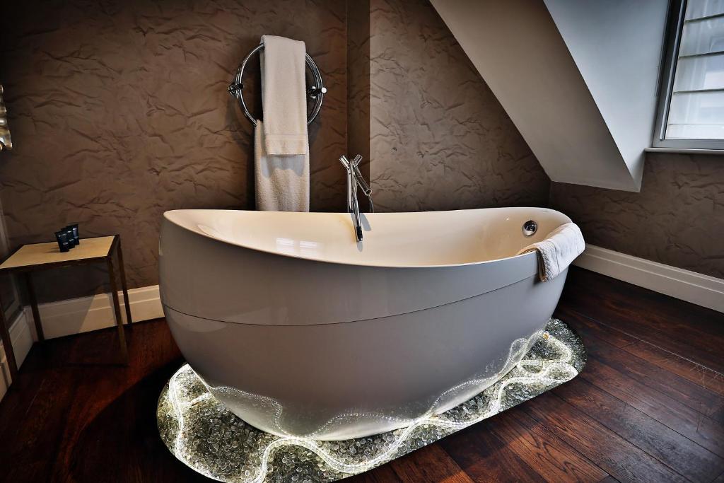 Karma Sanctum Soho Hotel - Resim 23