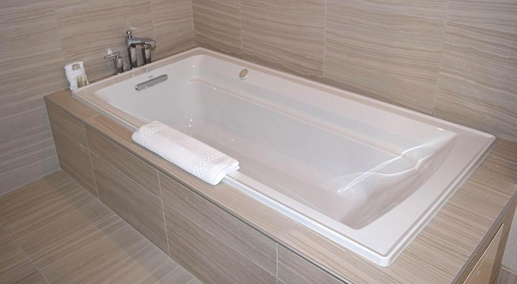 Rhythm City Casino & Resort - King Suite ADA
